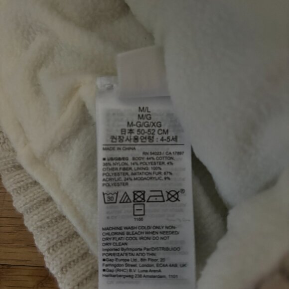 Cozy Knit Hat and Mittens Set with Pom Poms - Picture 5 of 5